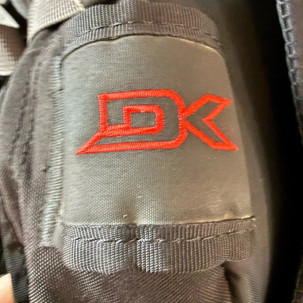 Dakine heli pro